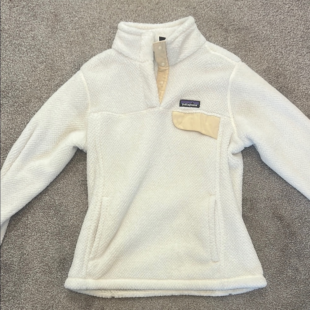 Patagonia White Fleece Quarter-Snap